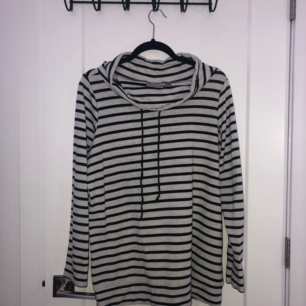 Avenue Pullover Blouse- Scoop Neck